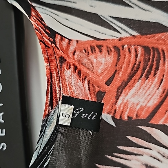 Duster - Picture 3 of 3